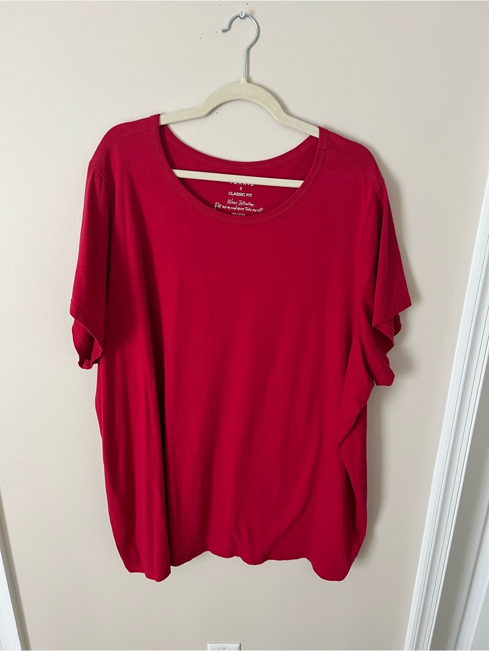 Torrid Size 5 Stretchy Classic Fit Red T-shirt